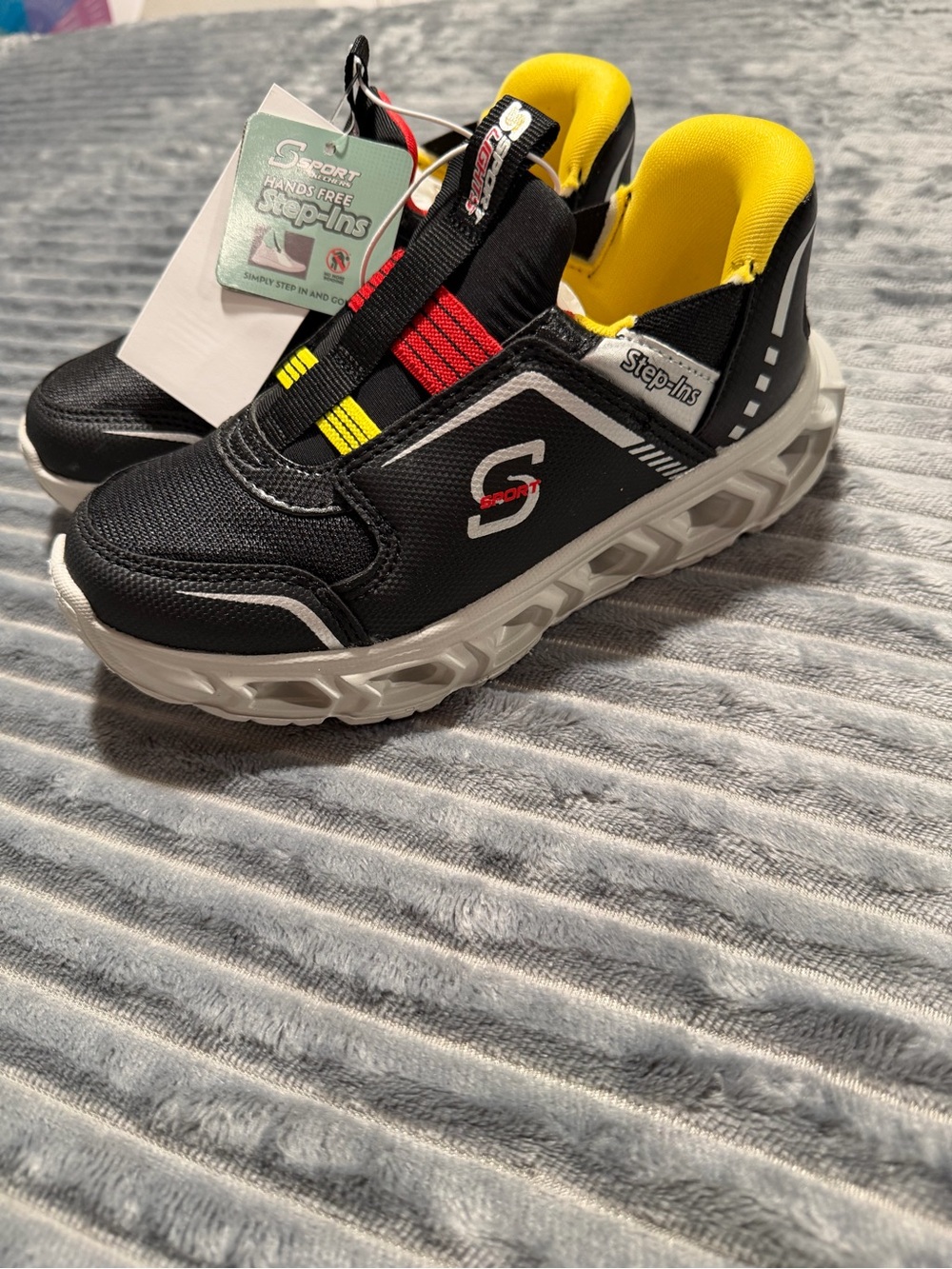 Sport by Skechers Boys 12 Black & Yellow Light Up Athletic Slip-On Sneakers